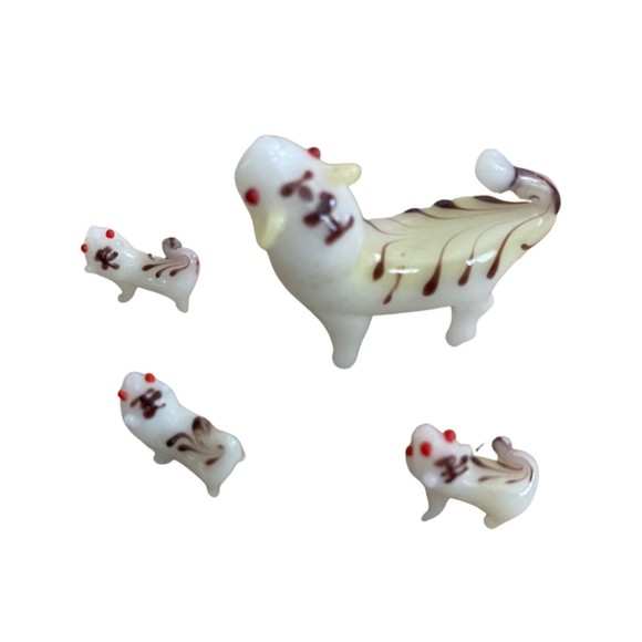 Vintage Unique Handmade Glass Tiger With Cubs in Handpainted Trinket Box - Picture 3 of 8